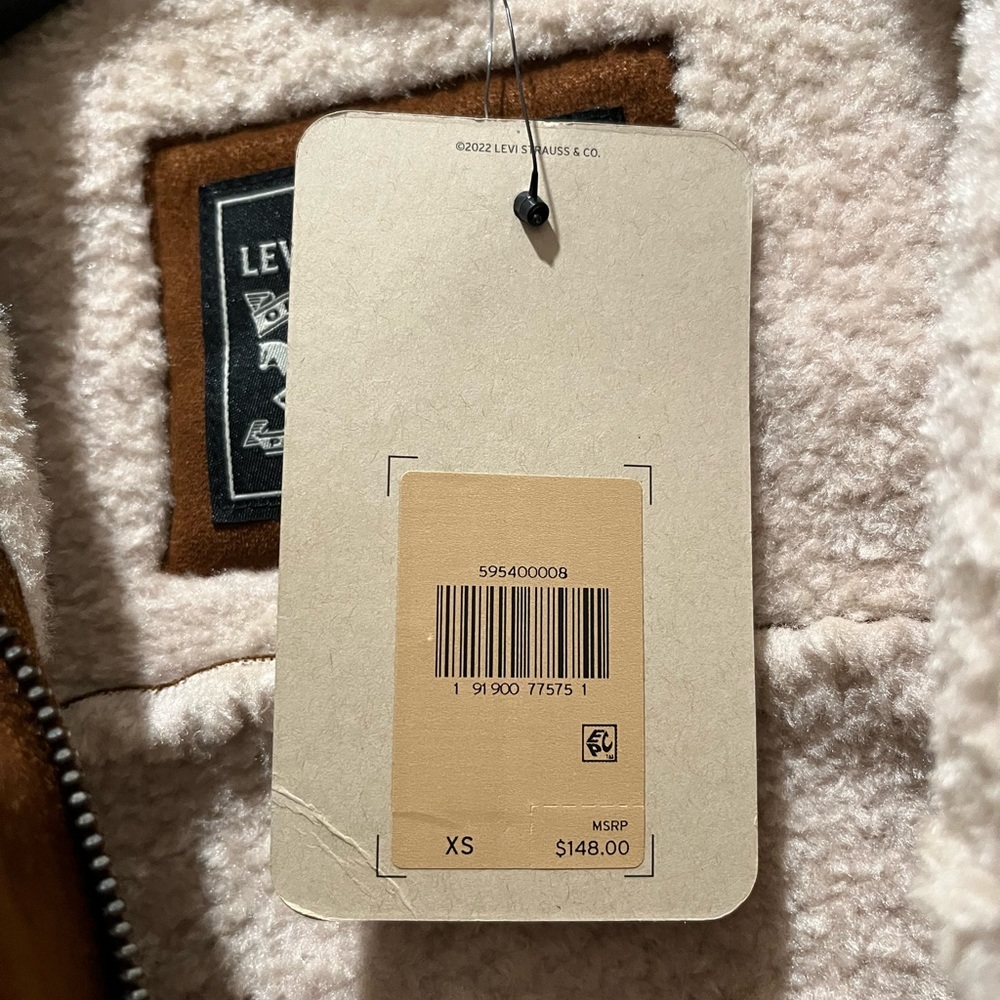 Levi’s Faux Shearling Trucker Jacket - Picture 7 of 9